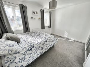 Bedroom- click for photo gallery